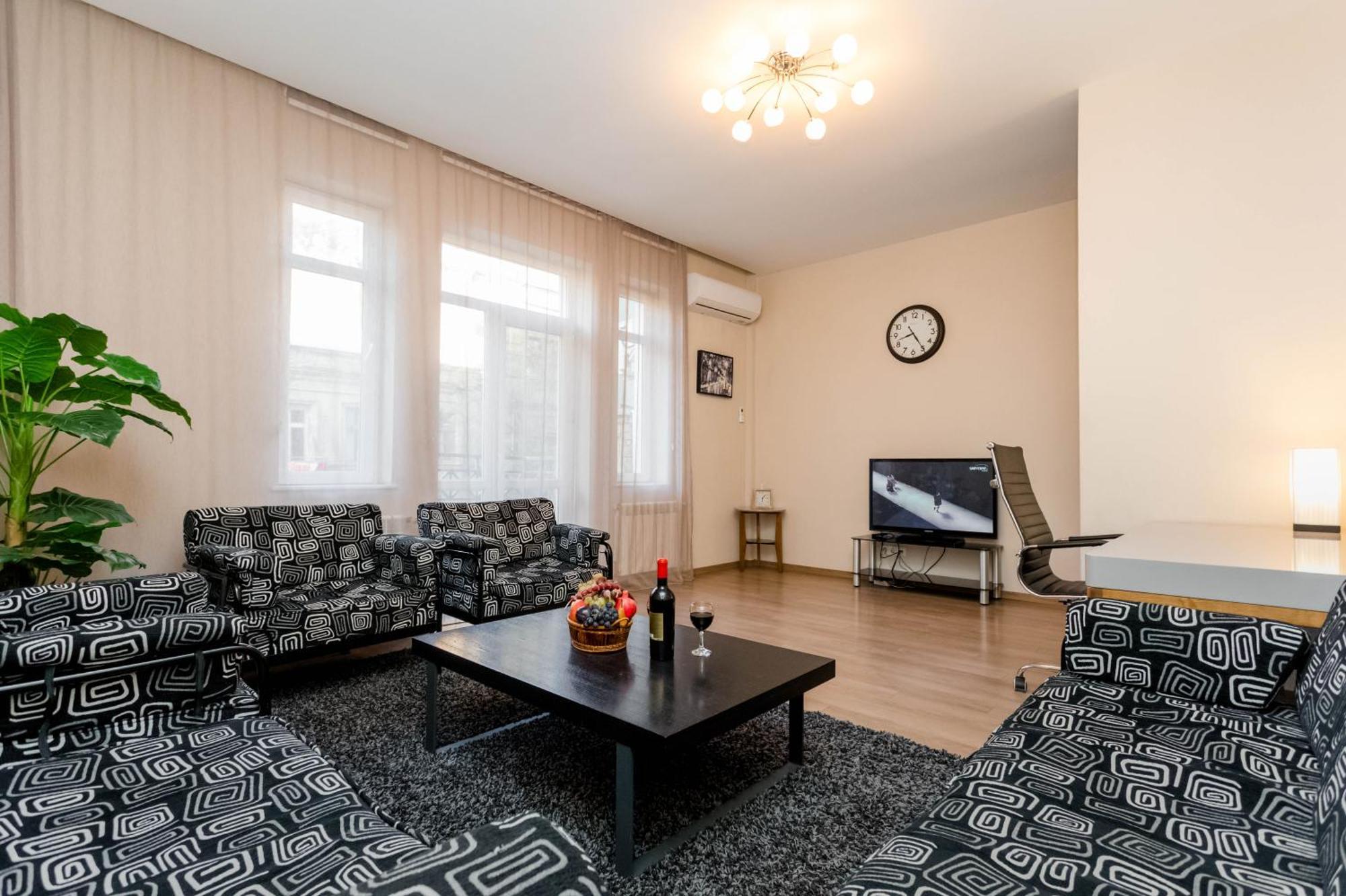 Comfort Place Апартаменты Тбилиси
